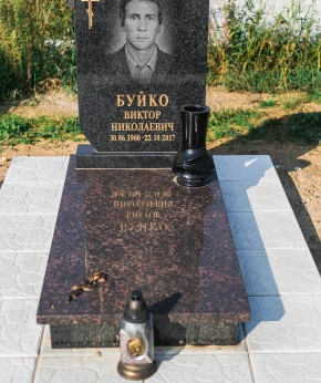 Памятник одиночный 002